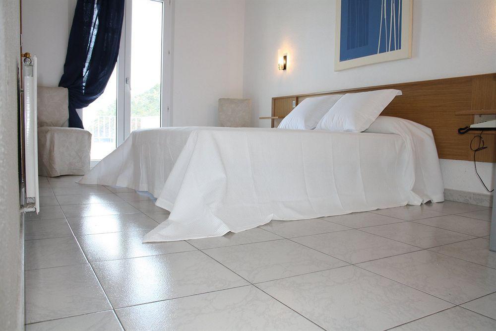 Hôtel La Gambina à Colera Extérieur photo